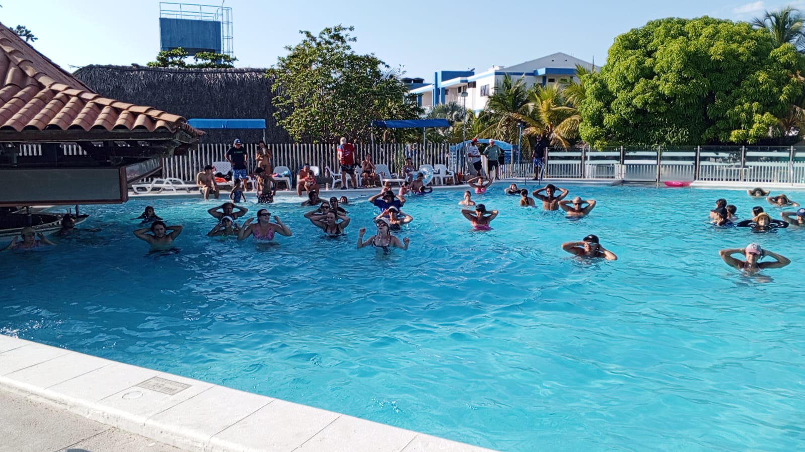 Club los Almendros Coveñas