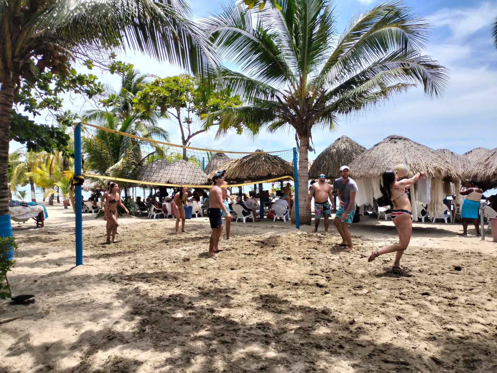 Club los Almendros Coveñas
